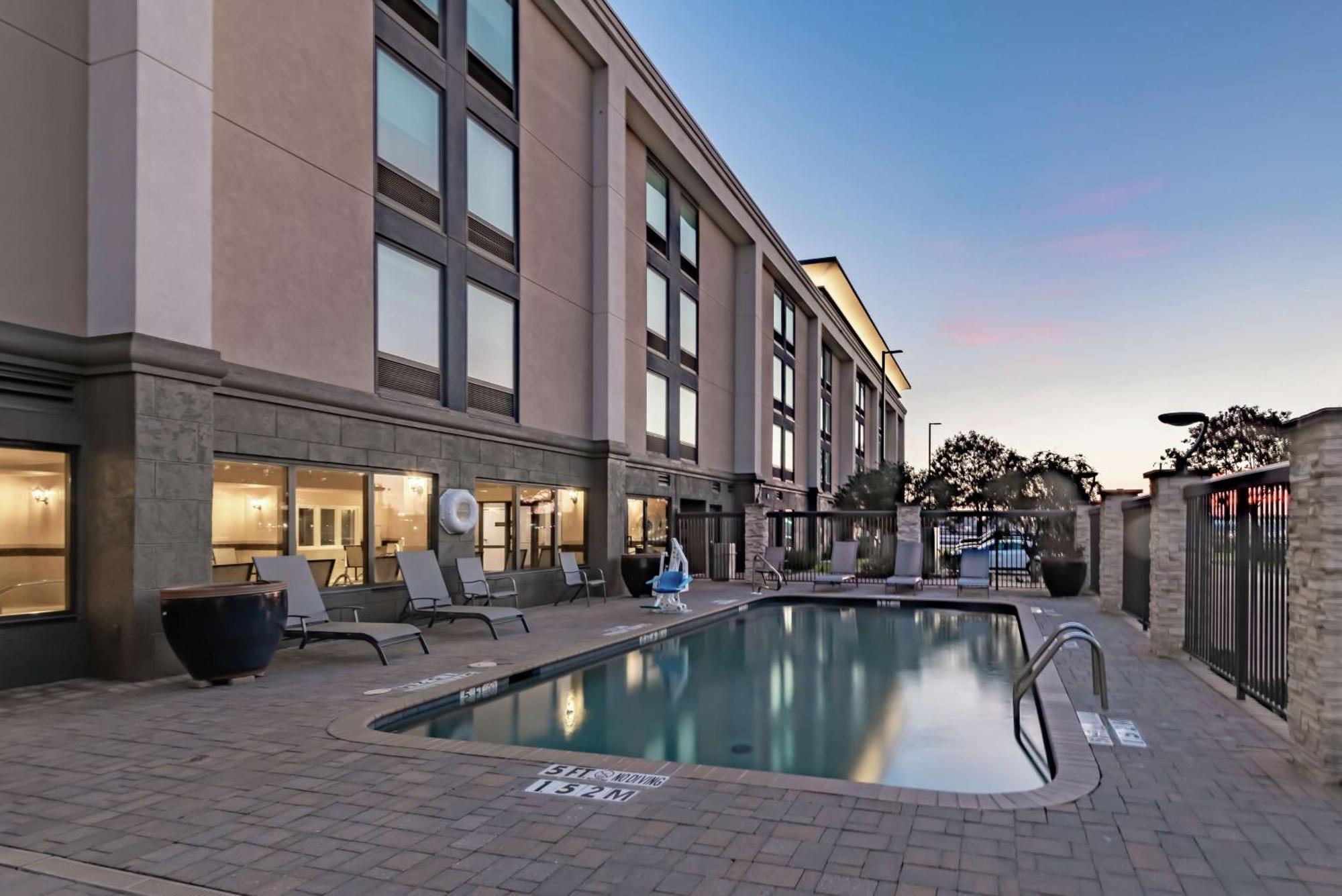Hampton Inn Waco North Kültér fotó